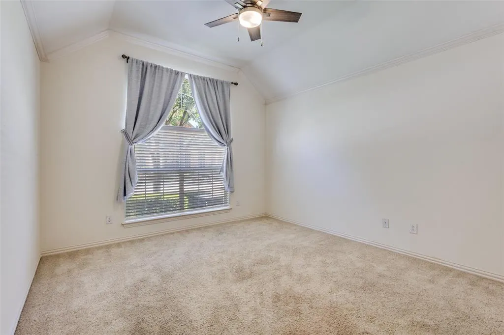 5929 La Cumbre Drive