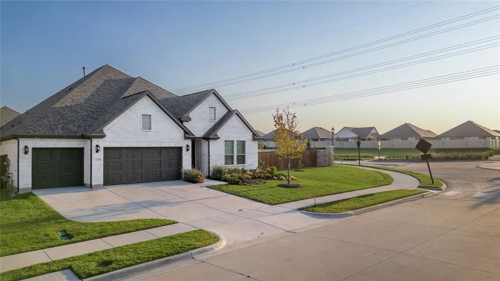 2309 Red Tailed Hawk Lane
