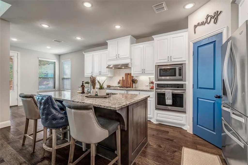 8516 Backwater Bay Cove