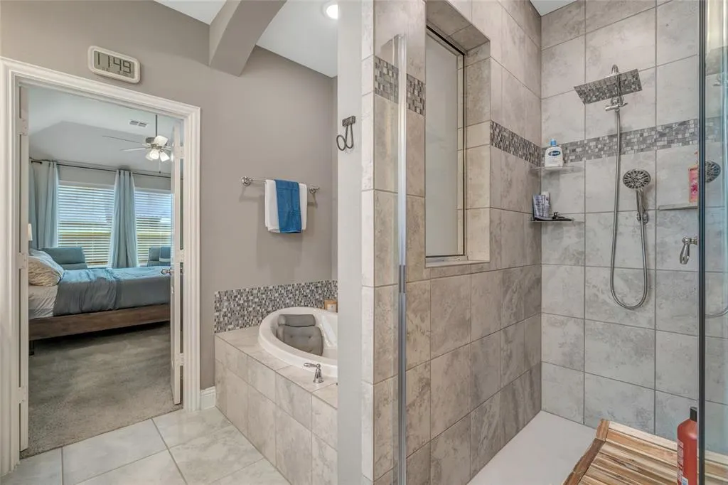 8516 Backwater Bay Cove