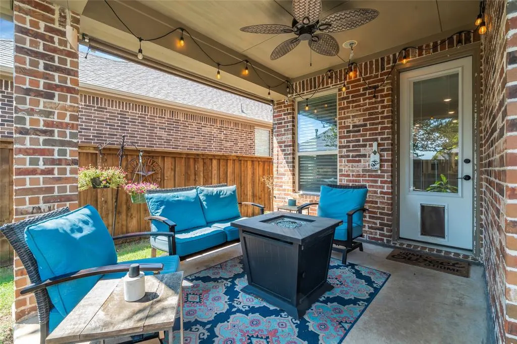 8516 Backwater Bay Cove