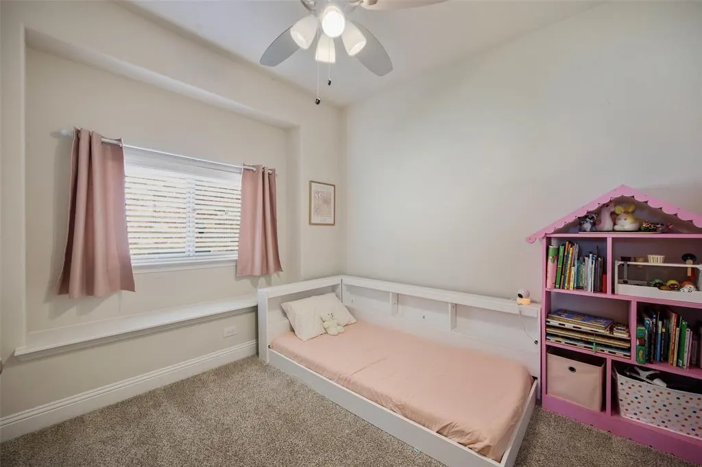 2813 Diamondback Drive