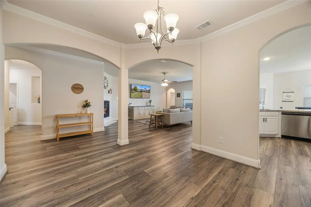 2813 Diamondback Drive