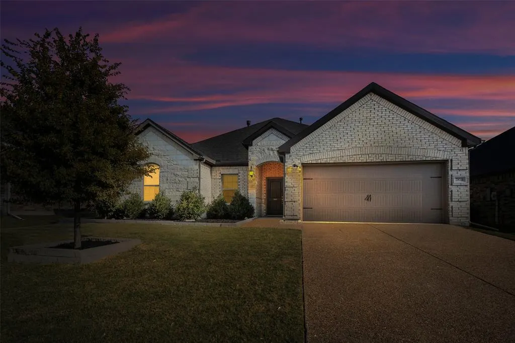 2813 Diamondback Drive