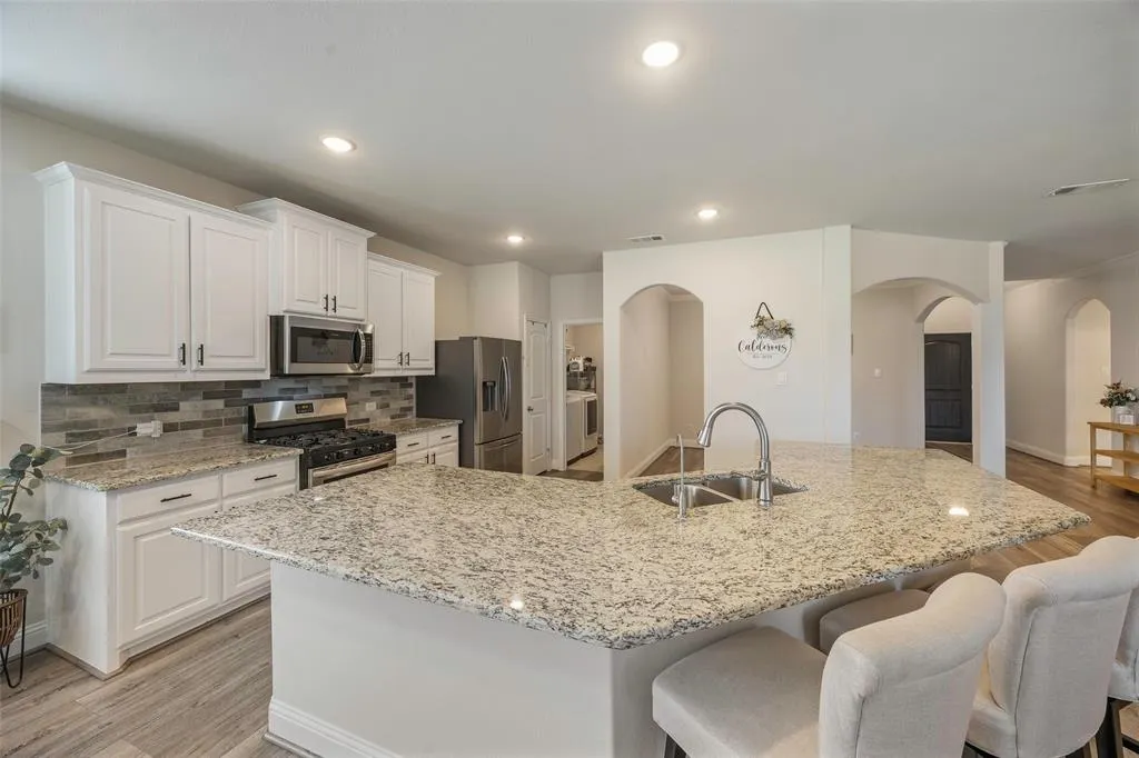 2813 Diamondback Drive