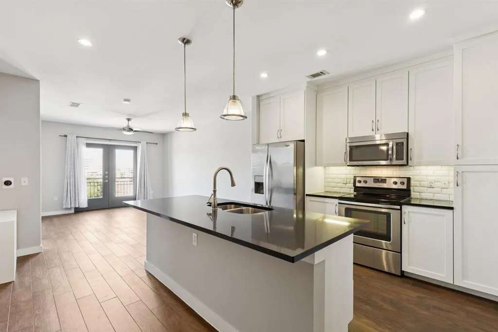 5609 Smu Boulevard, #505
