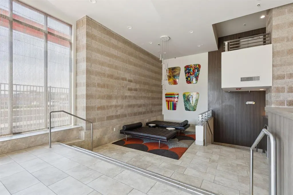 5609 Smu Boulevard, #505