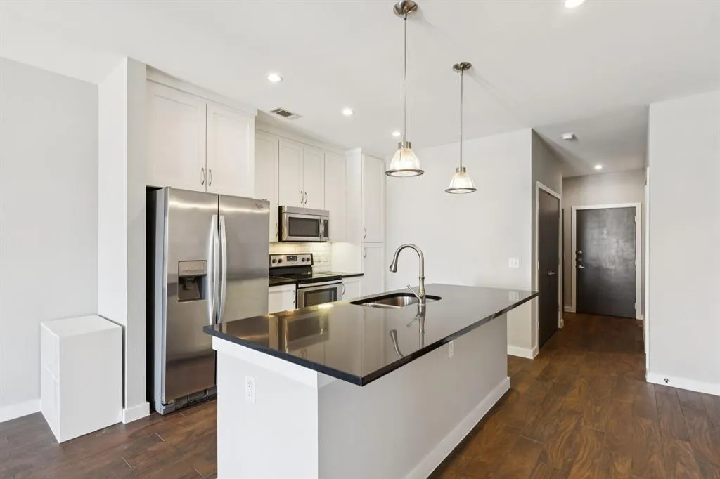 5609 Smu Boulevard, #505