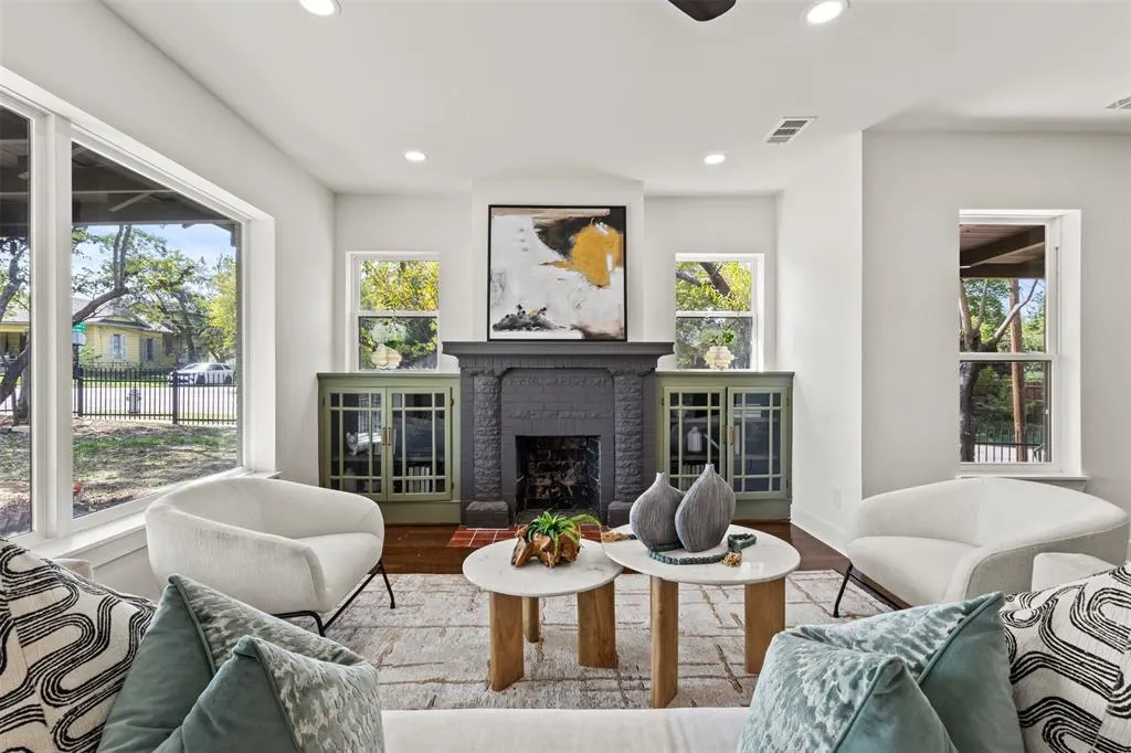 624 N Vernon Avenue