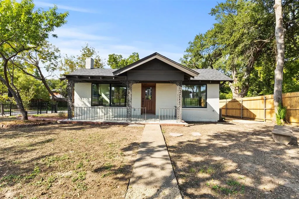 624 N Vernon Avenue