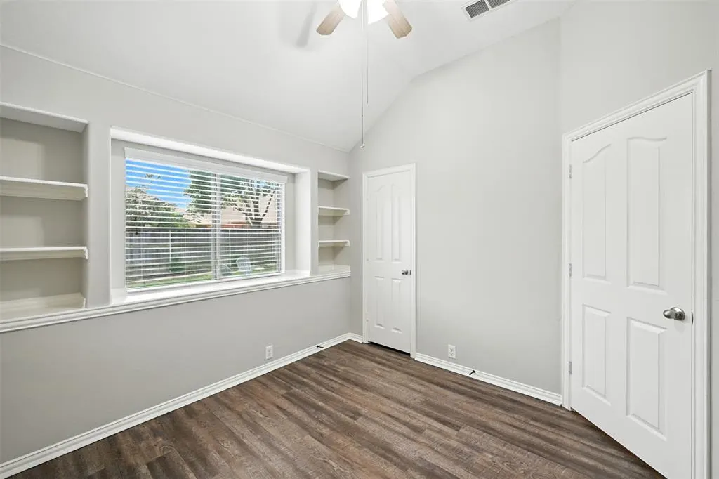 2217 Kingsdale Court