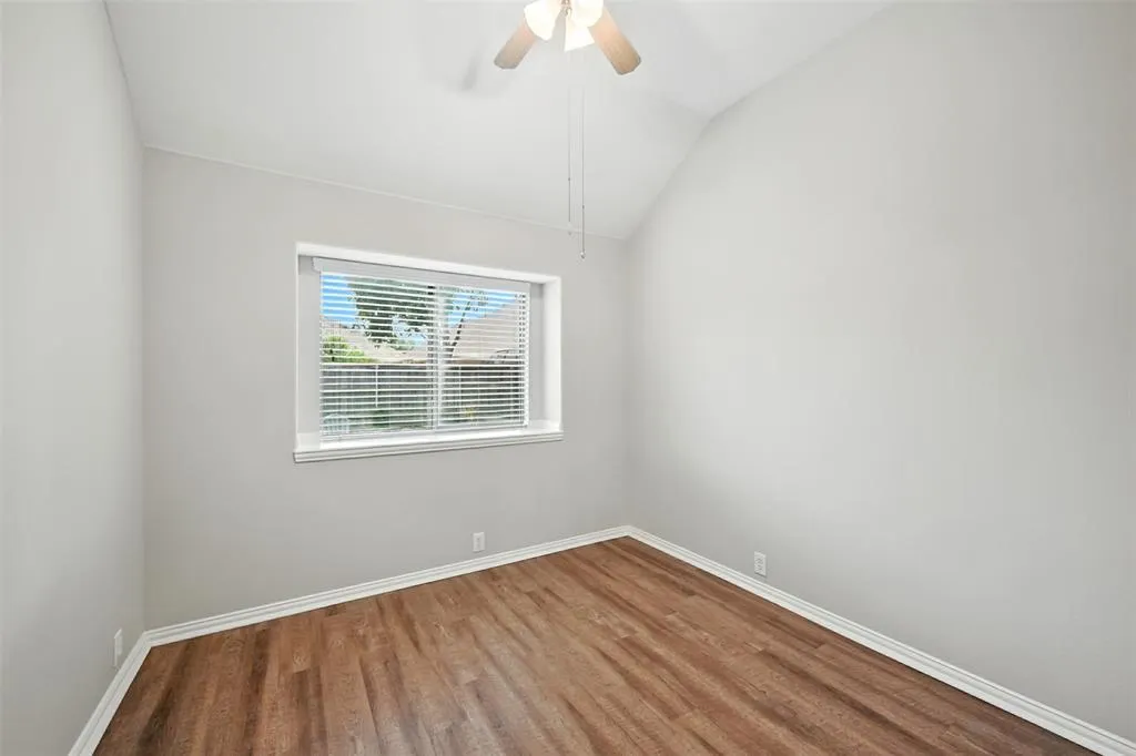 2217 Kingsdale Court