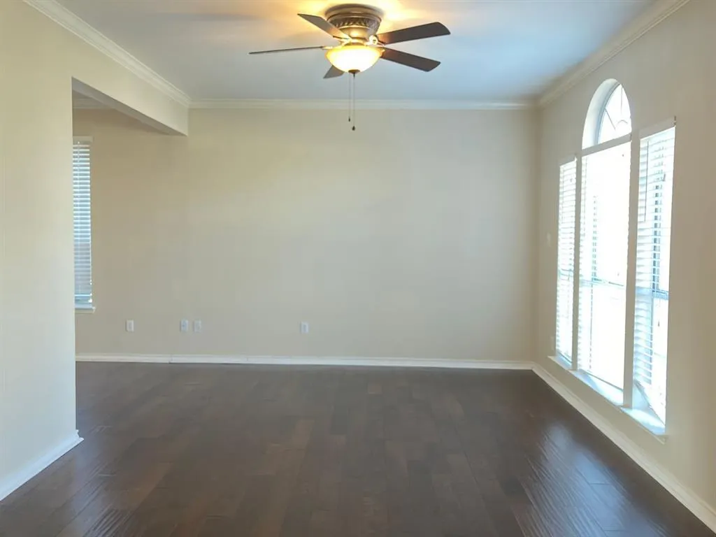 1046 Carlisle Drive