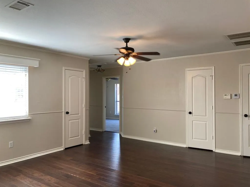 1046 Carlisle Drive
