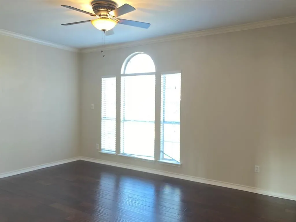 1046 Carlisle Drive