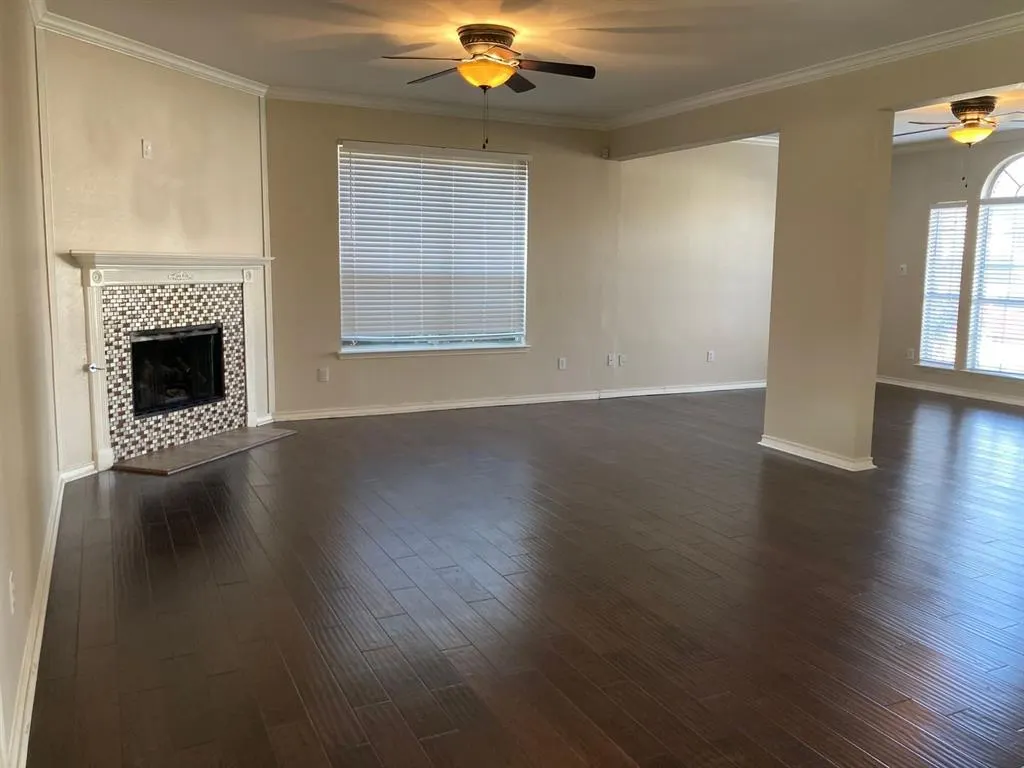 1046 Carlisle Drive