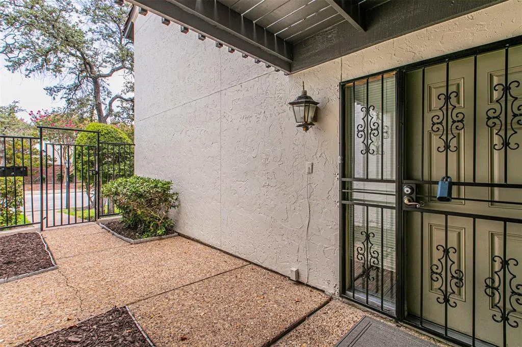 9326 Emberglow Lane