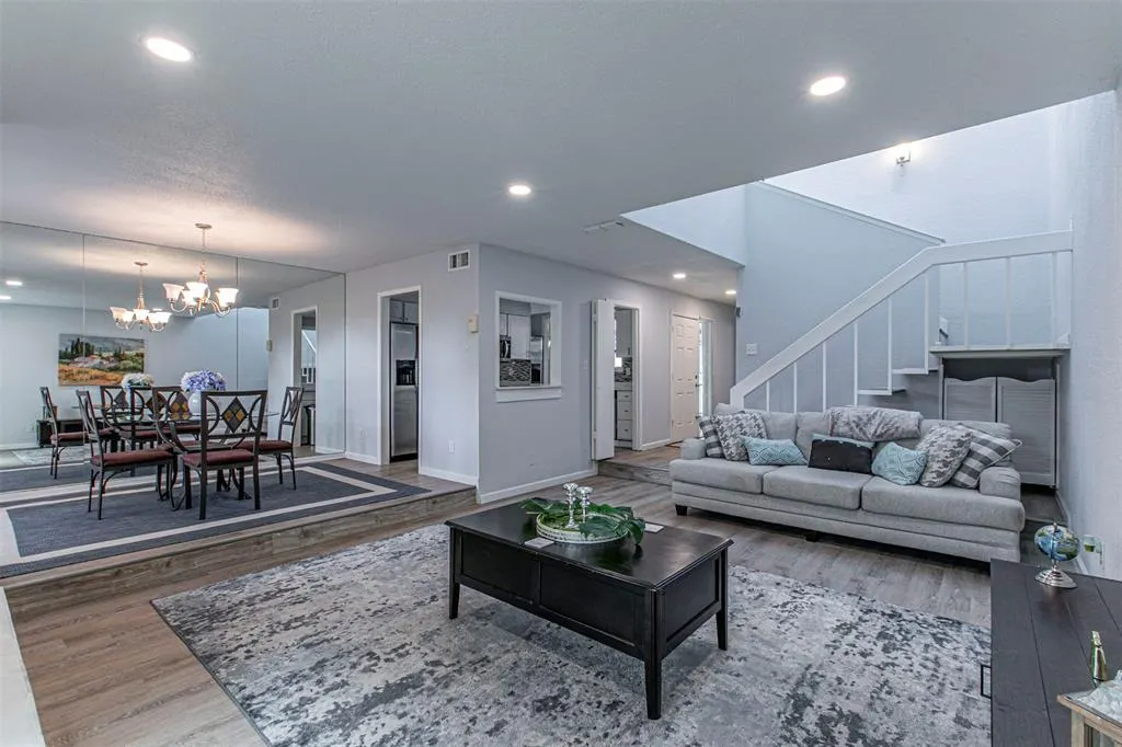 9326 Emberglow Lane