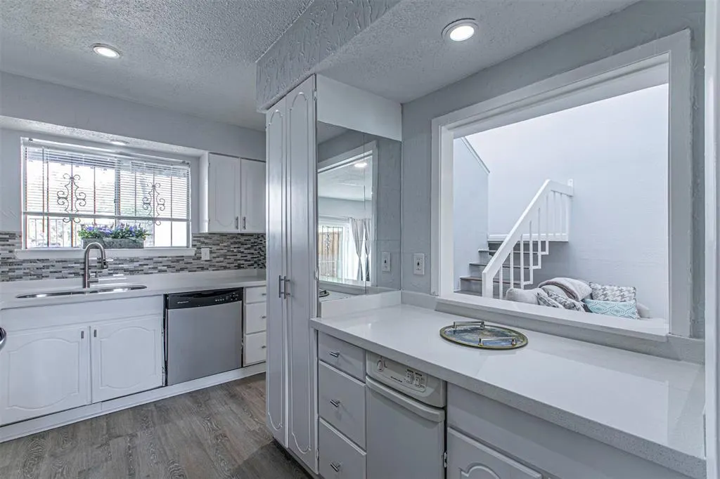 9326 Emberglow Lane