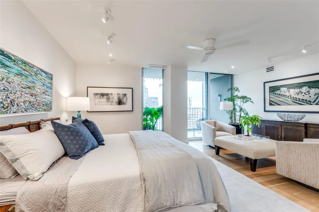 3310 Fairmount Street, #P2B