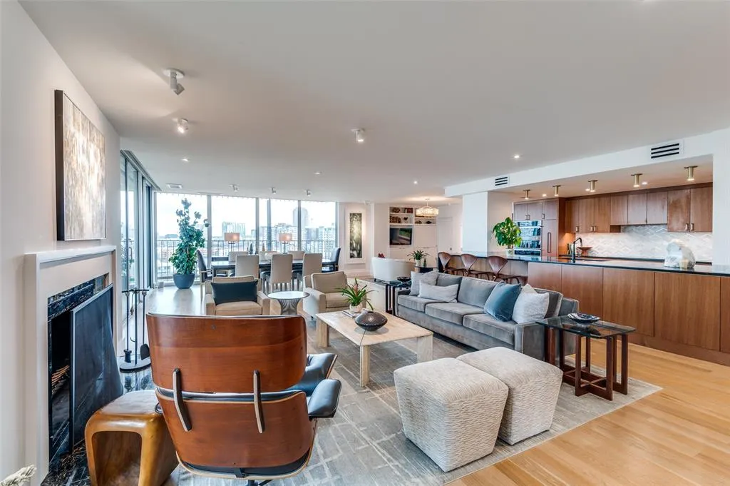 3310 Fairmount Street, #P2B