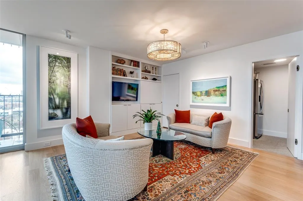 3310 Fairmount Street, #P2B