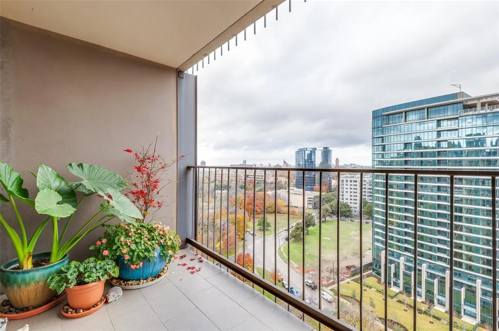 3310 Fairmount Street, #P2B