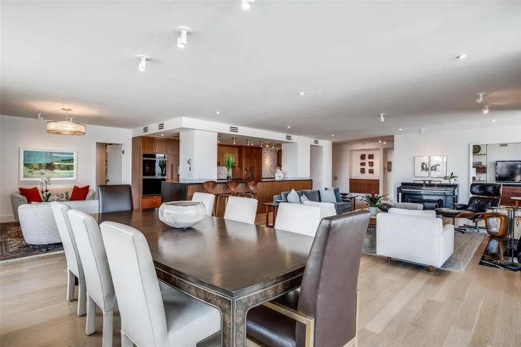 3310 Fairmount Street, #P2B