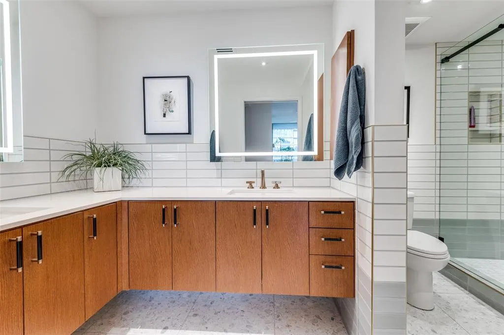 3310 Fairmount Street, #P2B
