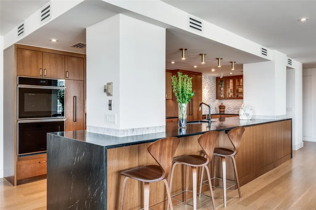 3310 Fairmount Street, #P2B