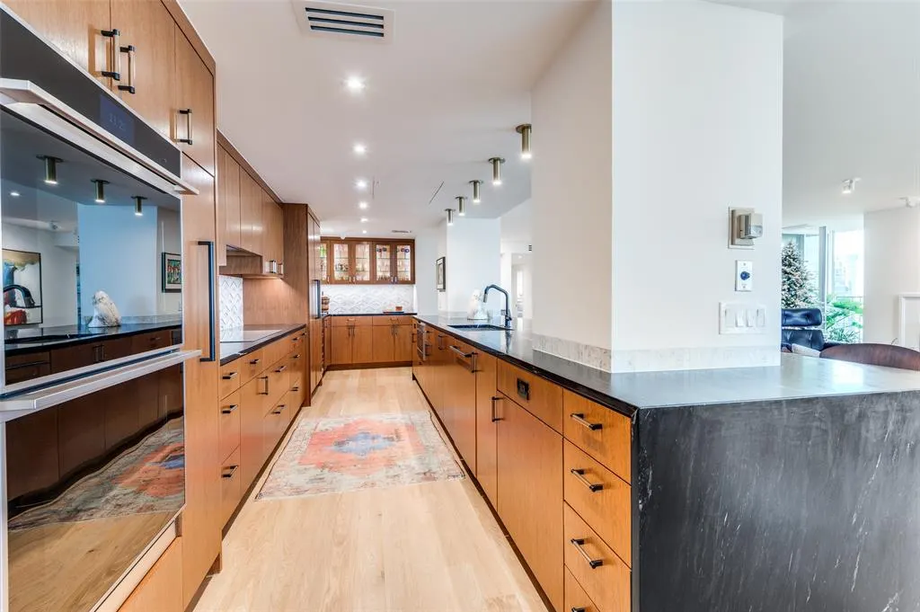3310 Fairmount Street, #P2B