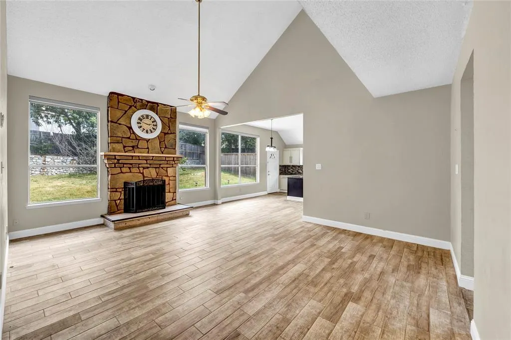 900 Doral Circle