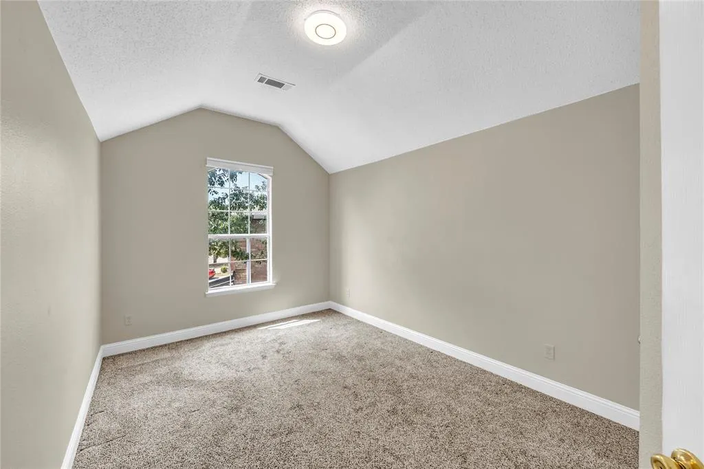 900 Doral Circle