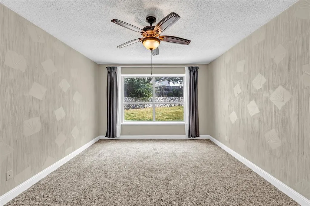 900 Doral Circle