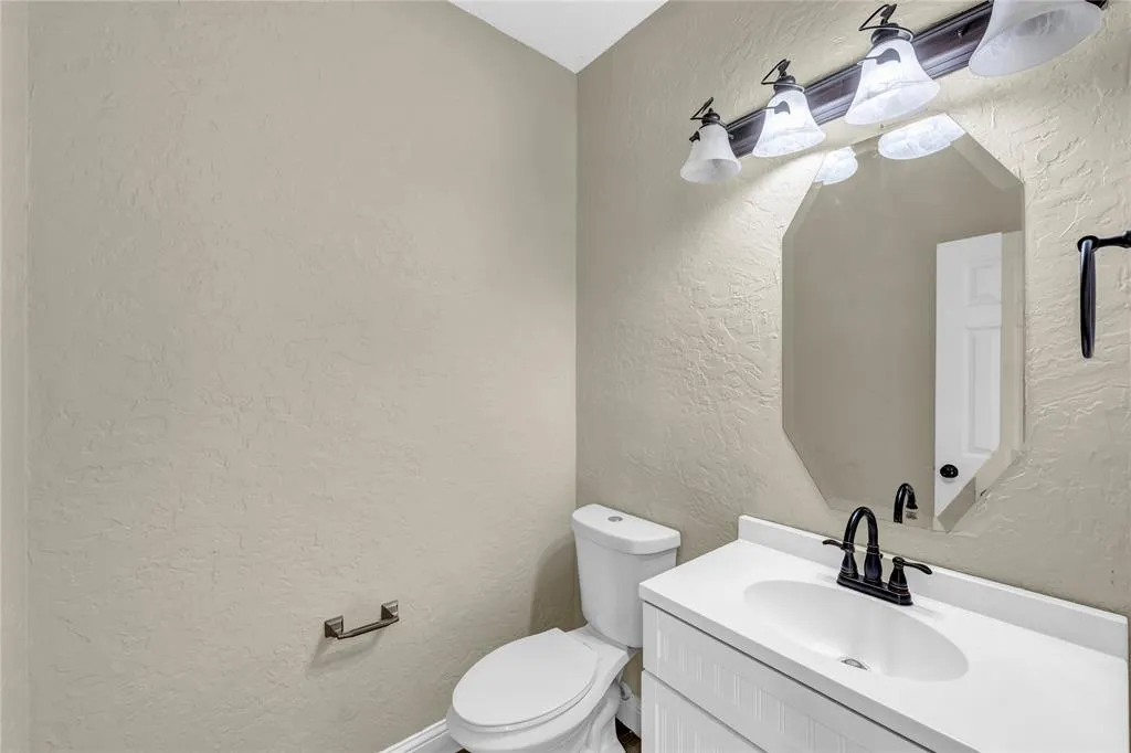 900 Doral Circle
