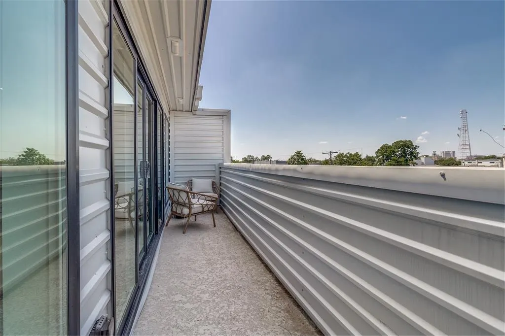 4701 San Jacinto Street, #103