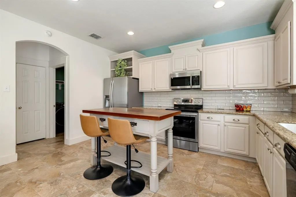 5104 Coney Island Drive