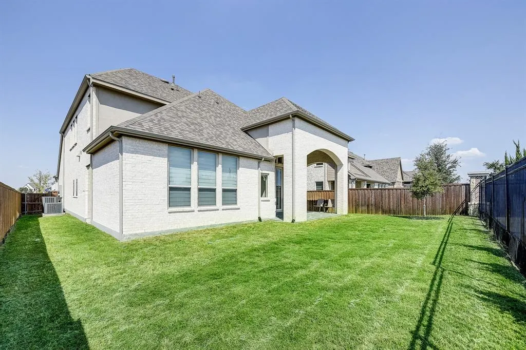 2361 Glen Heather Lane