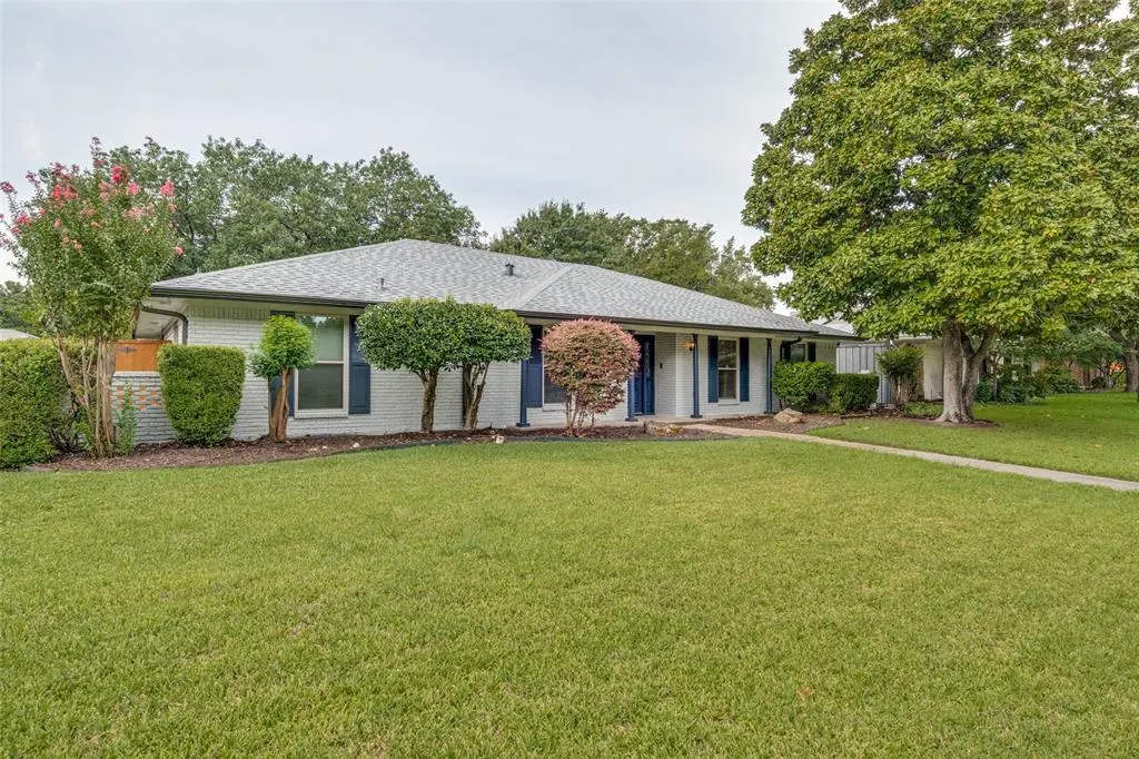 3024 Stanford Drive