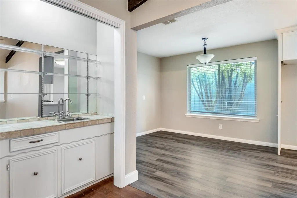 3024 Stanford Drive