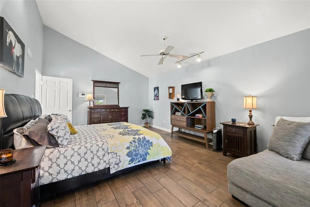 6140 Moss Rose Lane