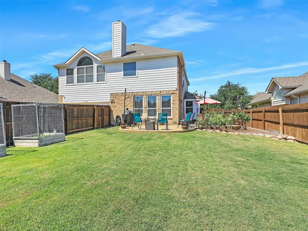 5609 Dark Forest Drive