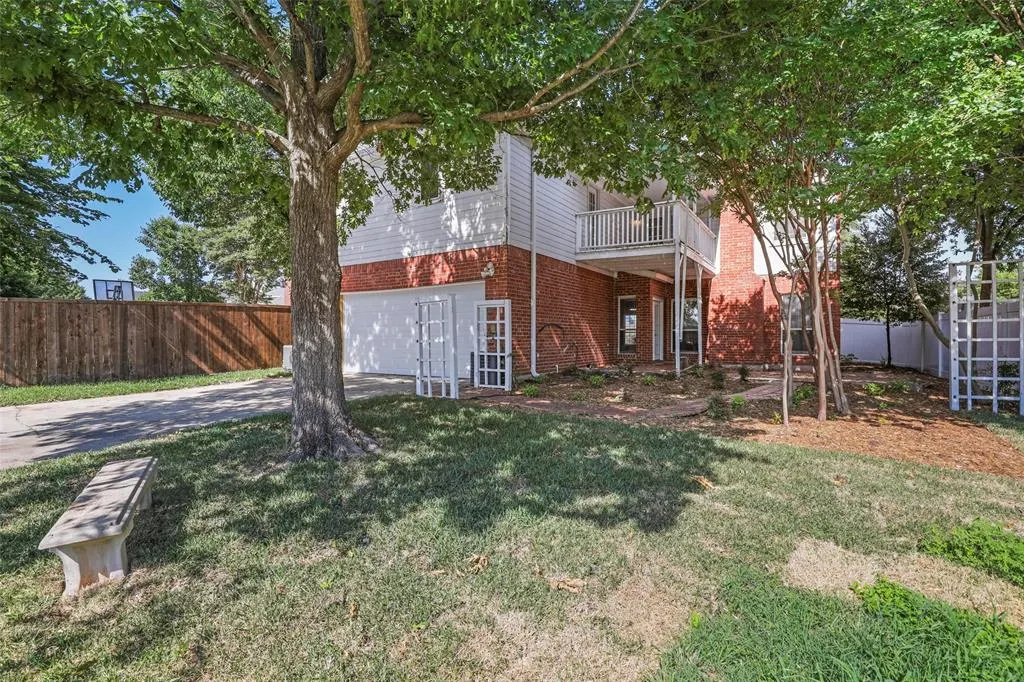740 Fairlawn Street