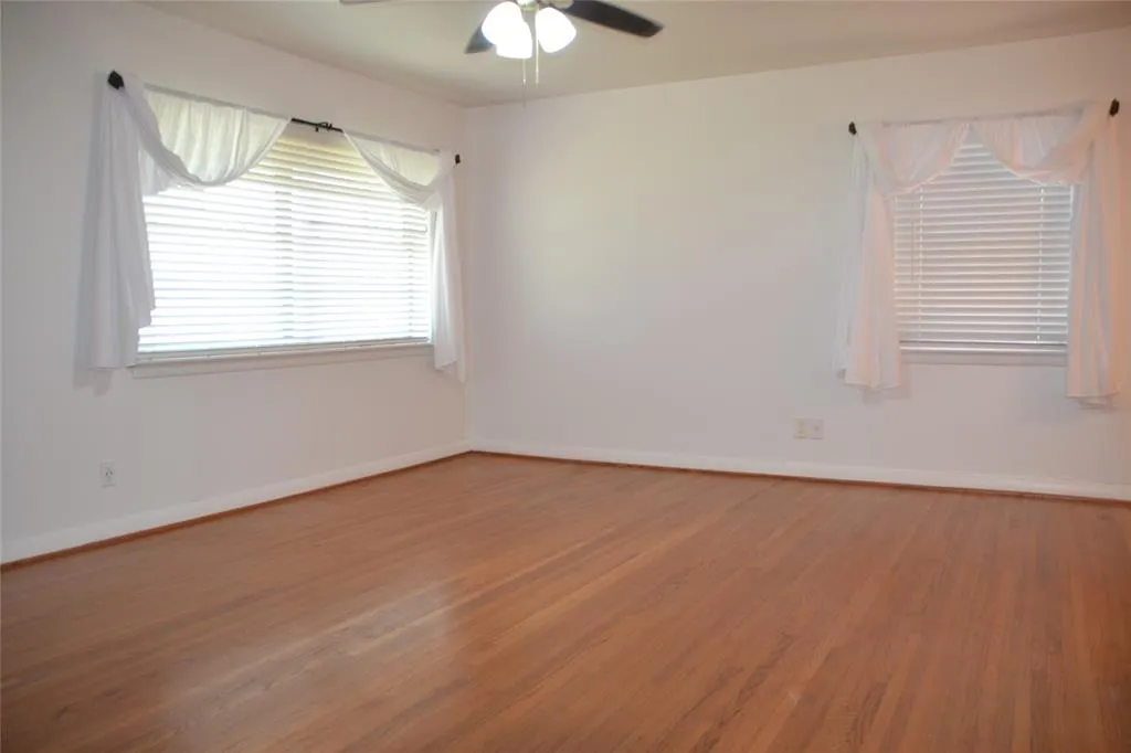 3879 Clover Lane