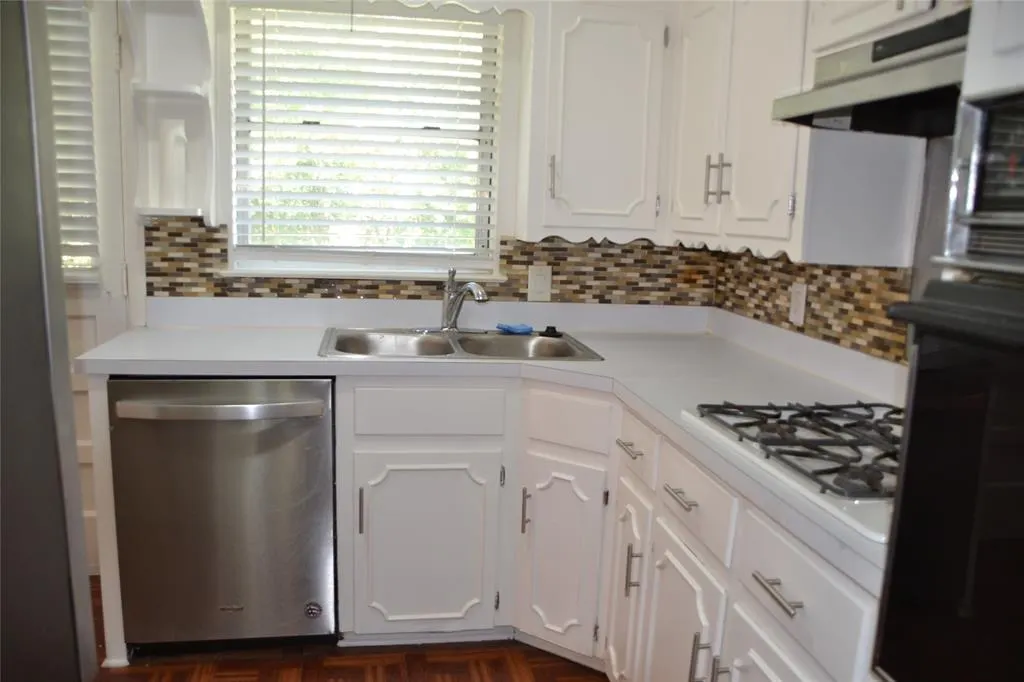 3879 Clover Lane