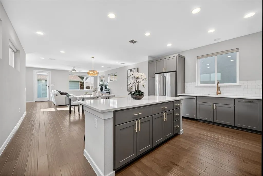 5333 Anita Street