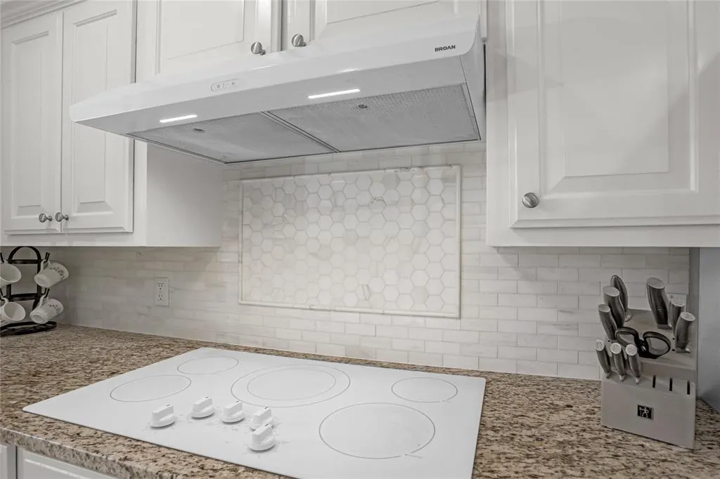 2209 Golden Willow Lane