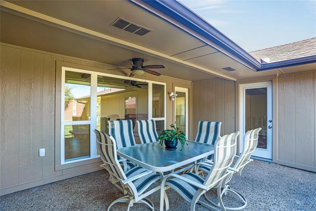 2209 Golden Willow Lane