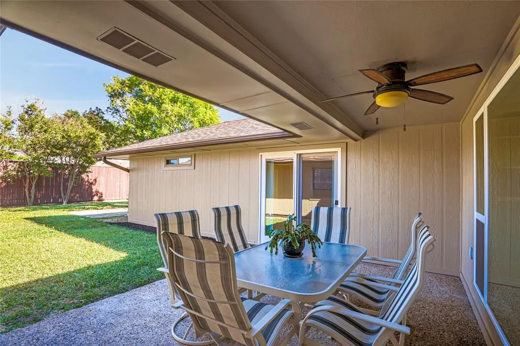 2209 Golden Willow Lane