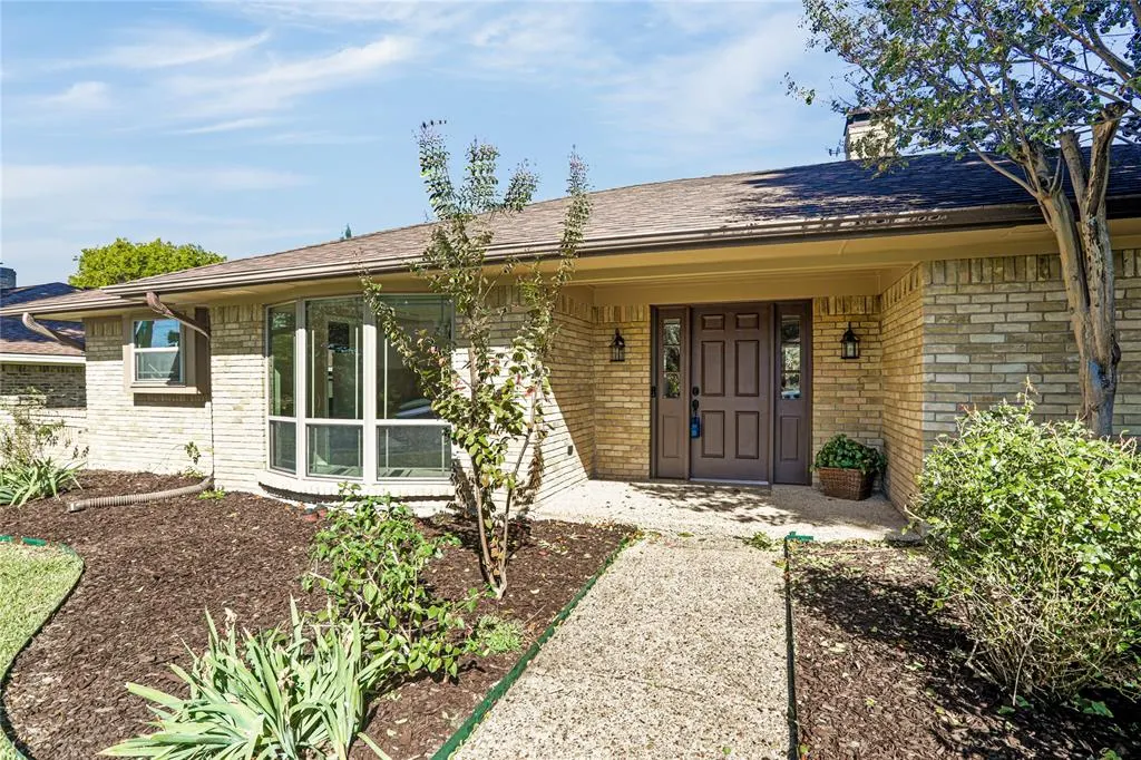 2209 Golden Willow Lane